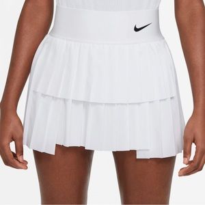 Nike Court Advantage white tennis skirt with pleats size L